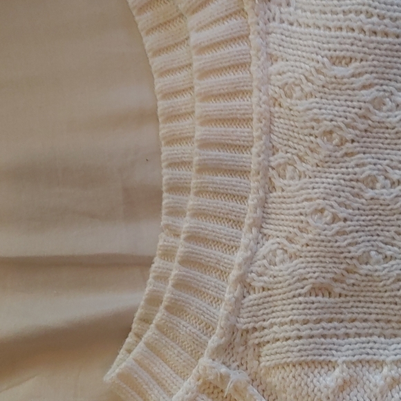 White sweater comfy womans size s - Picture 3 of 3